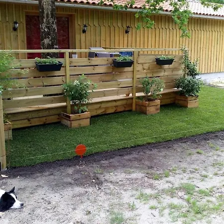La Grange Lakeside And Pets Allowed Holiday home *